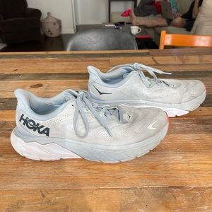 HOKA Arahi 6, size 7.5, blue fog
